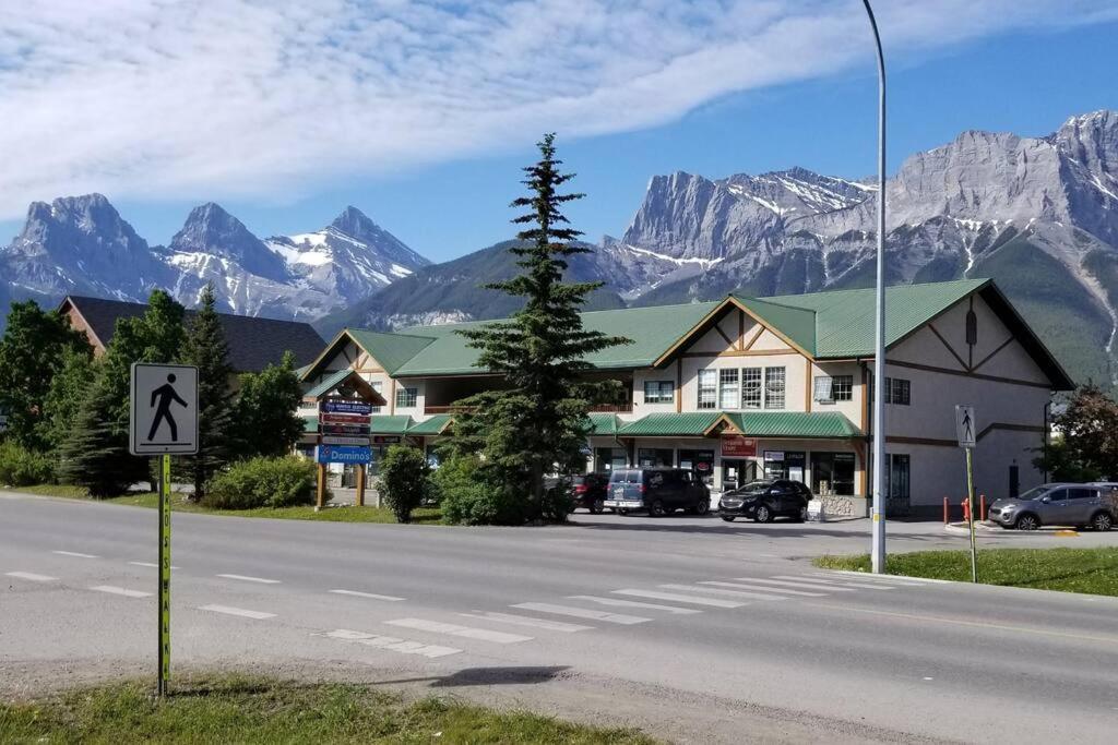 Mountain Modern Hideaway Lejlighed Canmore Eksteriør billede