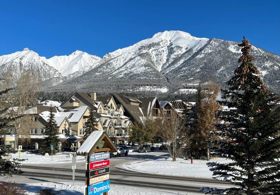 Mountain Modern Hideaway Lejlighed Canmore Eksteriør billede